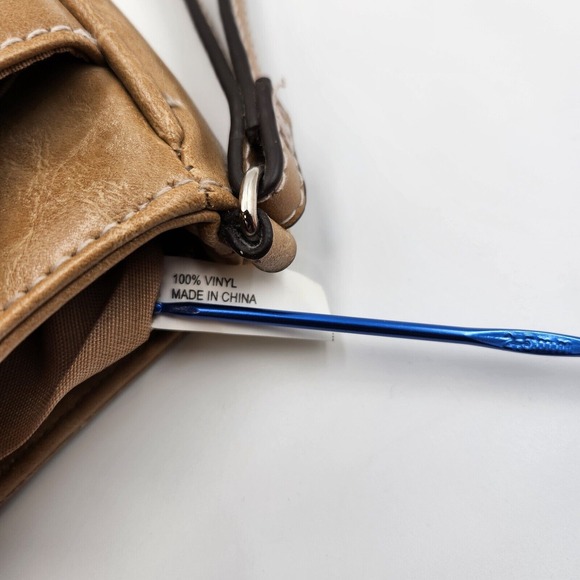 Women's Clutch Purse - Tan/Brown - Pockets‎ - Wrist Strap - Picture 11 of 11